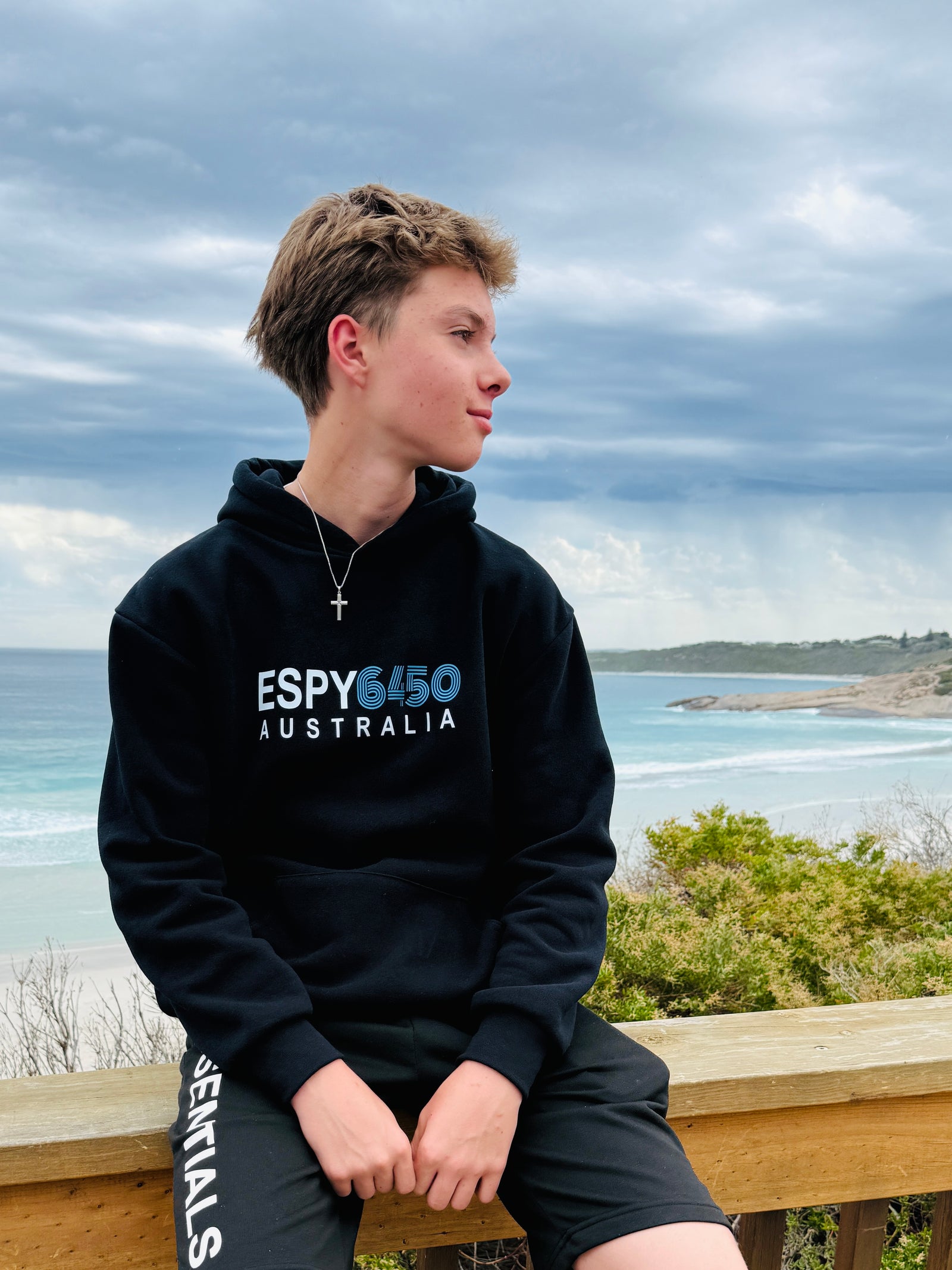 ESPERANCE HOODIE BLACK WITH GRAPHIC ESPY 6450 AUSTRALIA IN WHITE AND GREEN ON THE FRONT