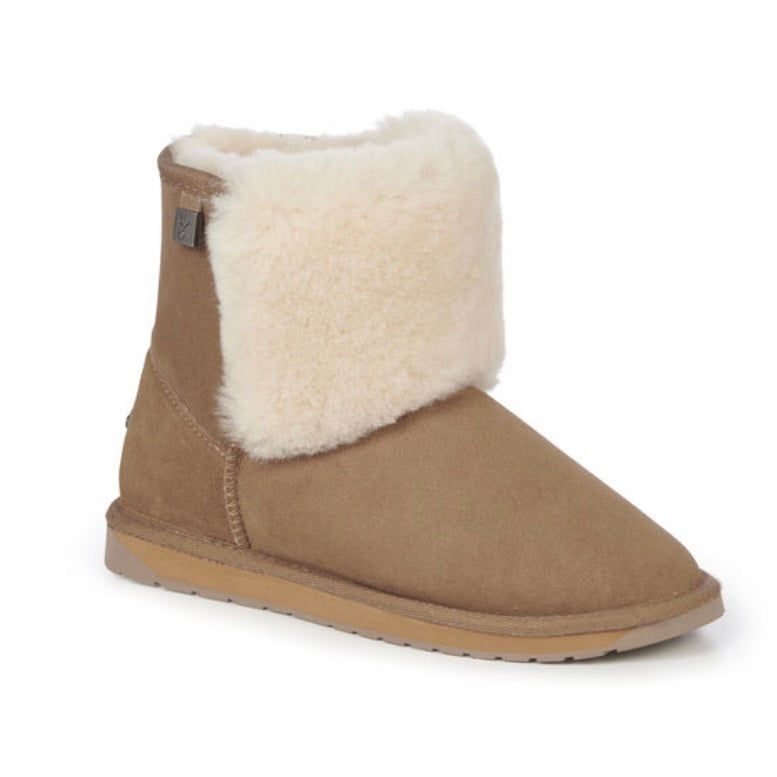 Emu Australia Platinum Lara Sheepskin boots made in Australia chestnut colour with wool front panel