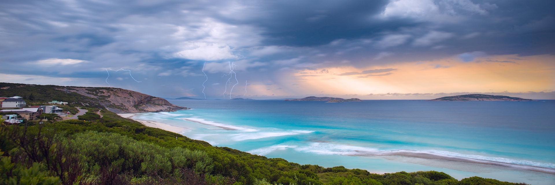 West Beach | Lightning | Esperance